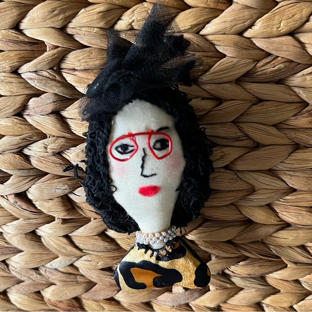 Artistic Face Brooch with Pearl and Black Accents